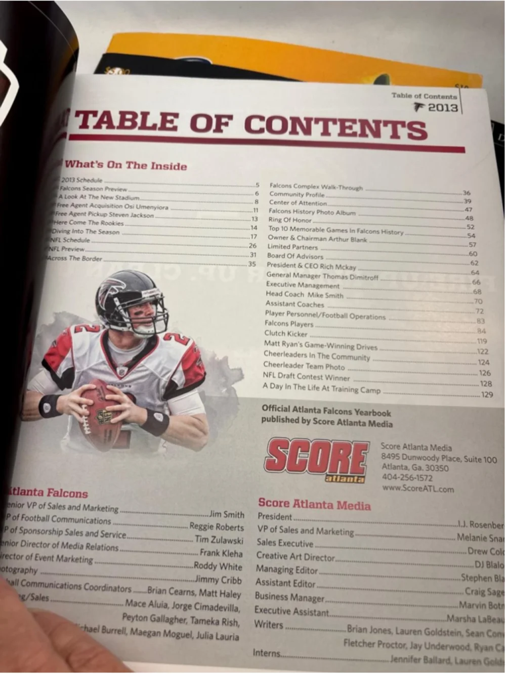 ⁠2013 Atlanta Falcons Yearbook Rise Up Official NFL Program Magazine #E36